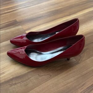 Elegant Red Women's Pumps
